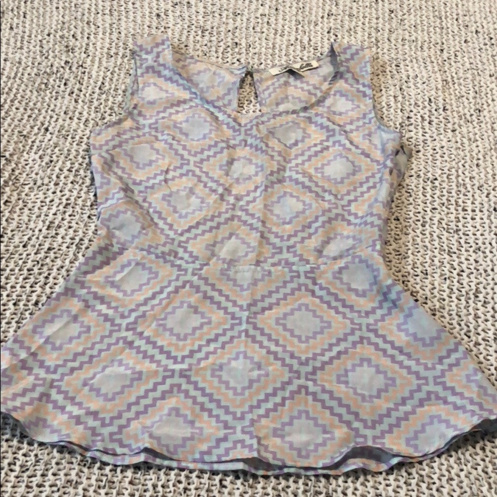 Cute peplum tank top!- Size S